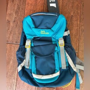 Kids Jack Wolfskin Explorer Hiking Backpack in Two Toned Blue